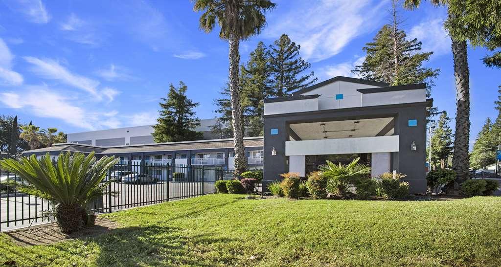 Surestay Plus Hotel By Best Western Sacramento North Εξωτερικό φωτογραφία