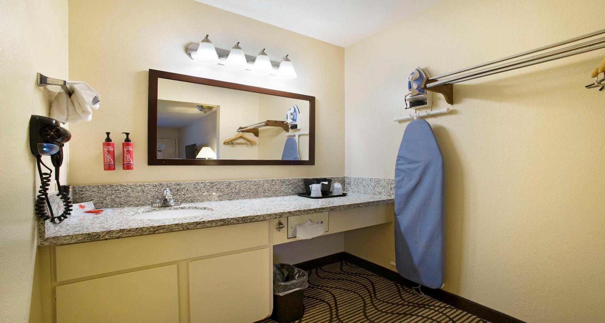 Surestay Plus Hotel By Best Western Sacramento North Εξωτερικό φωτογραφία