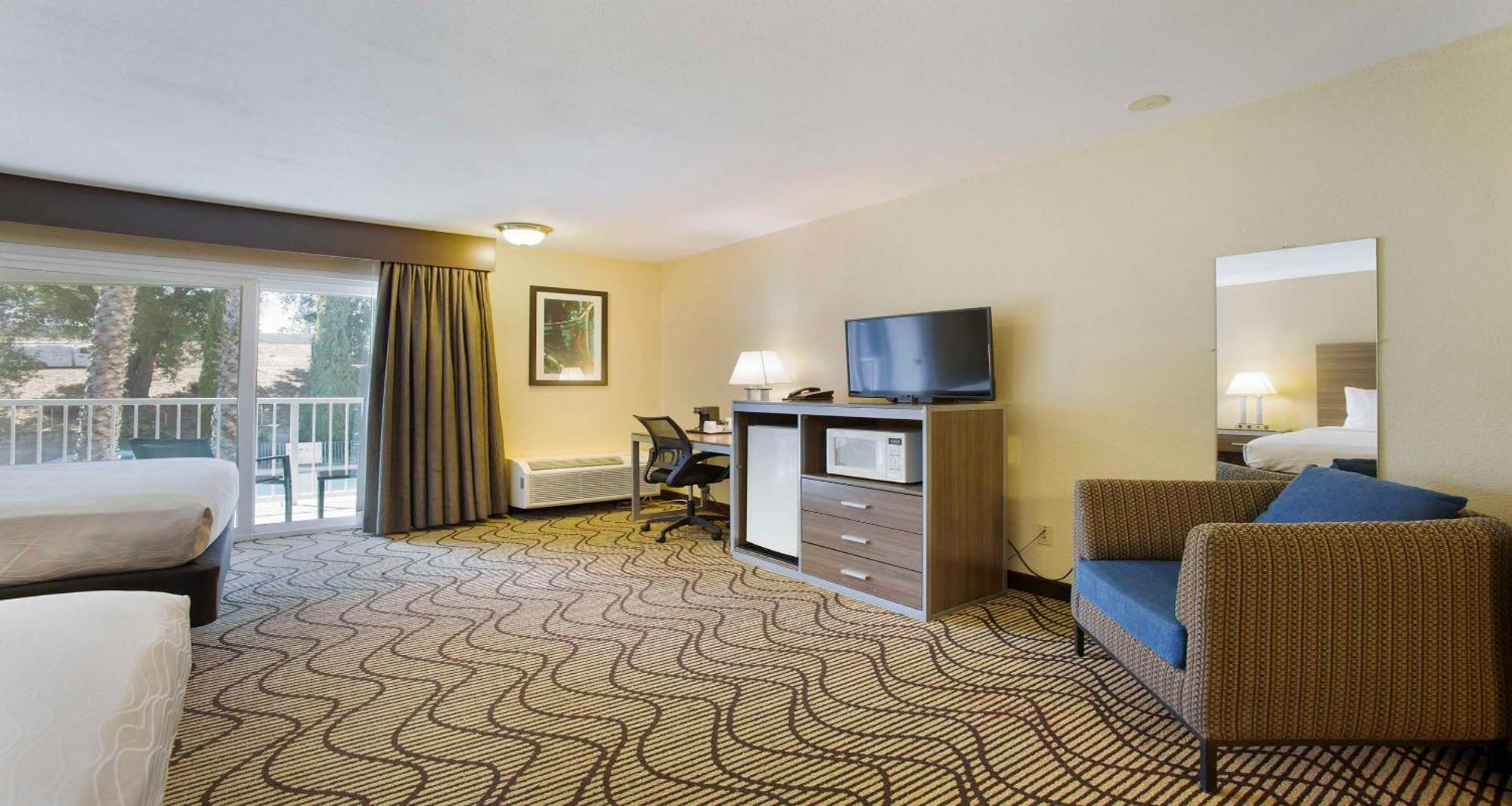 Surestay Plus Hotel By Best Western Sacramento North Εξωτερικό φωτογραφία
